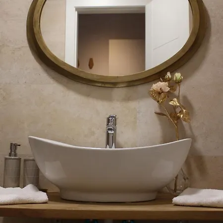 Apartamento La Casa Toledana Estudio - Patio Y Artesonado